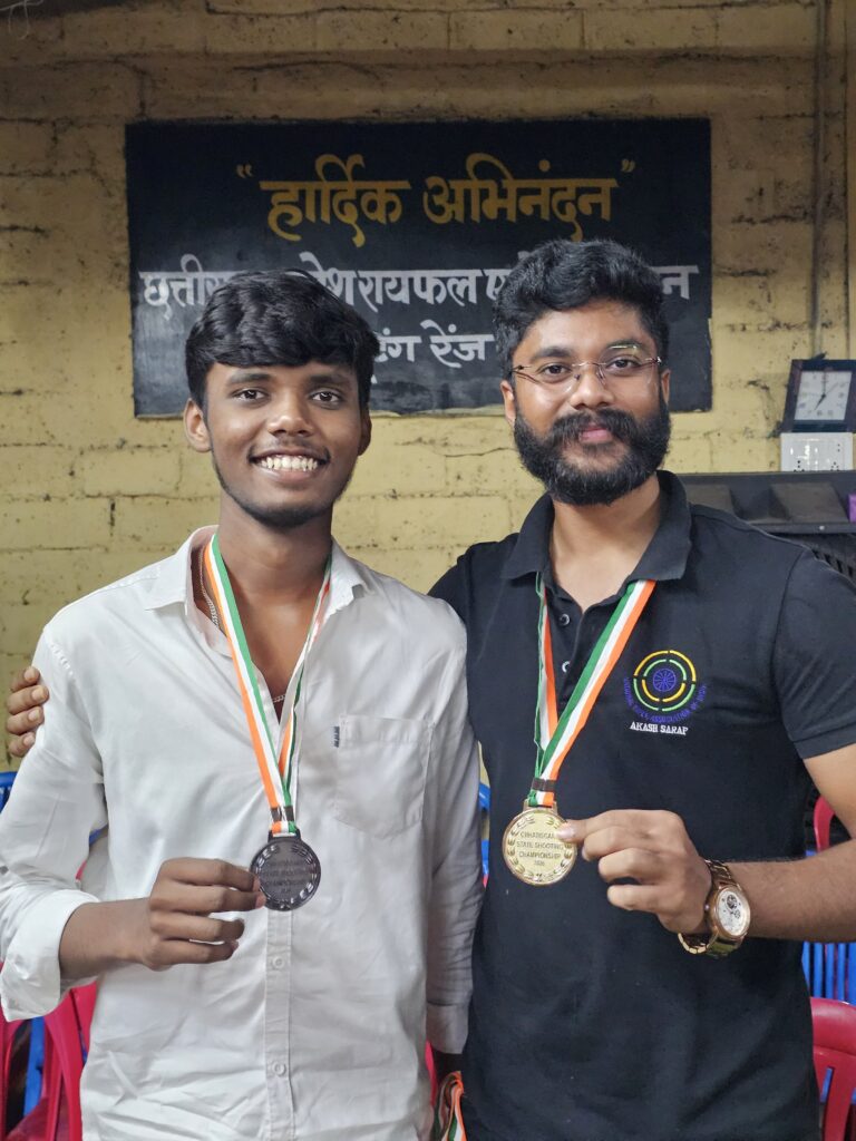 राज्य स्तरीय शूटिंग प्रतियोगिता में जिले के खिलाड़ियों ने दिखाया अपना हुनर.