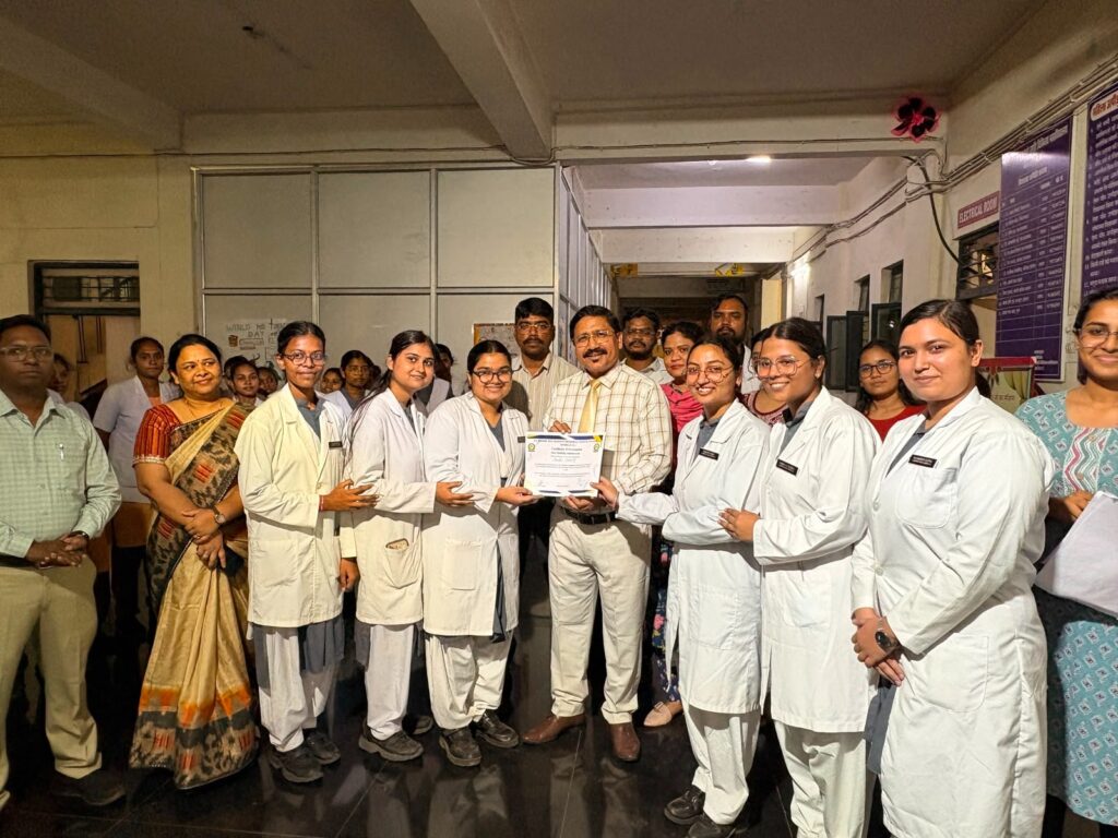 सेवा संकल्प अभियान के तहत रंगोली प्रतियोगिता और स्वास्थ्य शिविर आयोजित