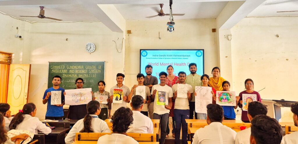 विश्व मानसिक स्वास्थ्य दिवस पर कृषि महाविद्यालय जगदलपुर में गूंजी ‘सच्ची आवाजें
