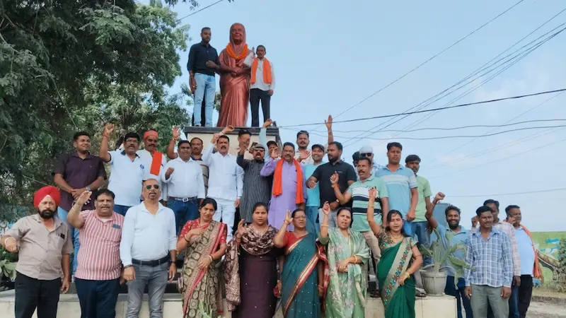भाजपा मंडल दर्री ने मनाई राजमाता विजयाराजे सिंधिया की जयंती, प्रतिमा पर माल्यार्पण कर किया नमन