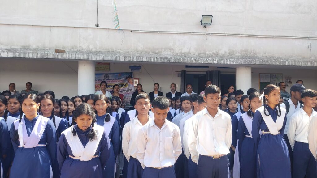 बाल अधिकारों के संरक्षण एवं सुरक्षित बचपन के संदेश के साथ शासकीय उच्चतर माध्यमिक विद्यालय भैसमा में विधिक जागरूकता शिविर का आयोजन